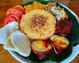 Foto langkah ke 6 dari resep Nasi Kuning Komplit.