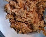 A picture of step 4 of Stuffed Chicken Bun.