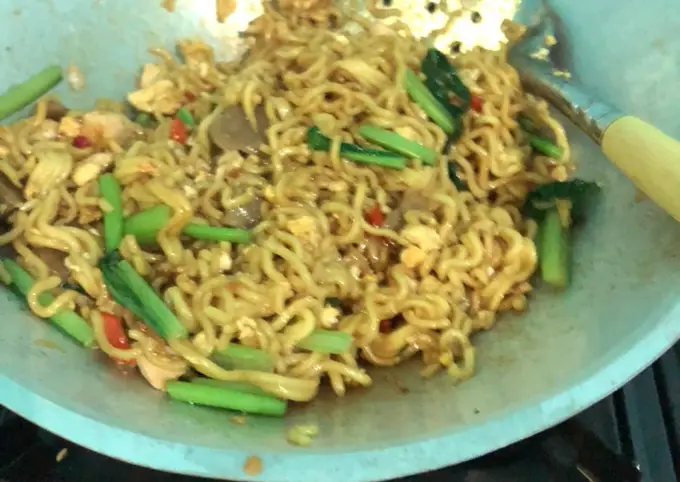 Langkah-langkah untuk membuat Resep Mie Goreng Tek Rumahan
