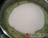 A picture of step 4 of Kiwi jam.