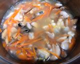 A picture of step 3 of Japanese Chicken and Clams Pilaf.