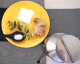 Foto del passaggio 6 della ricetta CROSTATINA di RISO con PEPERONI e ROBIOLA
