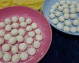 Foto langkah ke 2 dari resep Candil Tepung Ketan / Biji Salak.