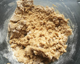 Foto del paso 3 de la receta: Galletas frutigran con pasas de uva y chips de chocolate