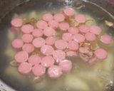Foto langkah ke 3 dari resep Sop Kentang Makaroni.