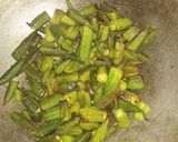 दही भिंडी मसाला (Dahi bhindi masala recipe in Hindi) रेसिपी चरण 2 फोटो