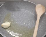 Foto del passaggio 4 della ricetta Orecchiette con Broccoletti e acciughe