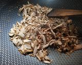 Foto langkah ke 2 dari resep Tumis Bunga Pepaya dengan Tempe dan Ikan Cue.