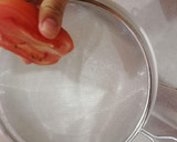 Foto del paso 1 de la receta: Pizza de pepperoni con salsa de tomate