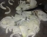 รูปขั้นตอนการทำที่ 2 ของ ข้าวผัดไก่ใส่กุ้งแห้ง