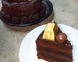 Foto langkah ke 4 dari resep Triple Chocolate Cake.