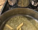 Foto del paso 3 de la receta: Pasta a los tres quesos
