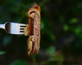 Foto del paso 2 de la receta: Cómo hacer escalope a la milanesa perfecto