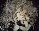 Gambar langkah 3 resipi Sup Telur Pecah.