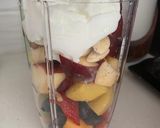 મિક્સ ફ્રૂટ સ્મુધી (Mix Fruit Smoothie Recipe In Gujarati) રેસીપી સ્ટેપ2ફોટો