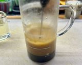 Foto langkah ke 2 dari resep Es Kopi Susu (Simpel).
