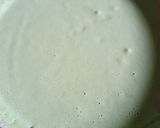 Foto langkah ke 3 dari resep Martabak manis teflon nyarang.