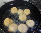 A picture of step 2 of Sweet and Tangy Dahi Vada.
