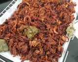 Foto langkah ke 4 dari resep Empal Suwir (Ayam) / Takir Bunga.