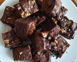 Foto del paso 13 de la receta: Brownie de mermelada de fresas y pepitas de chocolate (sin gluten)