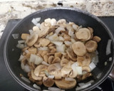 Foto del paso 1 de la receta: Espaguetis carbonara con roquefort