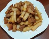 Hình bước làm 5 của món Thịt ba chỉ kho dừa