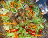 Foto langkah ke 3 dari resep Tumis Labu ikan asin.