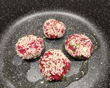 A picture of step 3 of Beetroot Tikki or Patties with Sesame Seeds.