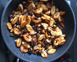 Hình bước làm 4 của món Mỳ căn sốt teriyaki | Món chay