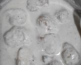 A picture of step 4 of Dahi Vada.