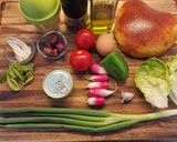 Une image de l'étape 1 de Pan Bagnat Thon - Crudités.