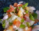 ভেজ লোডেড চিীজি নাচোস(veggie loaded cheesy nachos recipe in bengali) রেসিপির ধাপ 2 ছবি