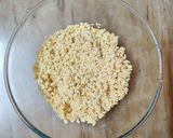 A picture of step 2 of Moong Dal Halwa.