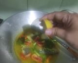 Foto langkah ke 4 dari resep Ikan Kembung Kuah Asam Pedas.