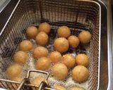 Foto del paso 4 de la receta: Bombitas de queso duquesas 🧀