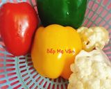 Hình bước làm 1 của món Đậu hủ xào ớt chuông và bông cải trắng(Món chay)