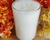 A picture of step 3 of Apple Shake 🍎🥛🧊🥛🍎.