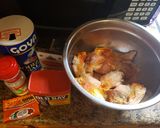 A picture of step 2 of Oven baked chicken wings.