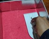 Gambar langkah 6 resipi Kek Lapis Cranberries.