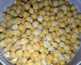 A picture of step 2 of Tasty Pakora chaat.