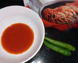 Hình bước làm 1 của món Mì cay cấp 1