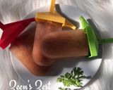 A picture of step 4 of Sugarcane Juice Popsicles.