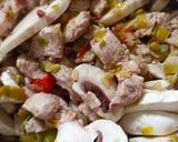 Tejszínes, póréhagymás, gombás pulykamell recept fázis 3 fotója
