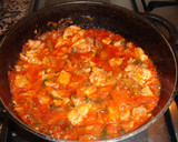 Foto del paso 6 de la receta: Pollo y magro con tomate frito natural