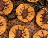 Une image de l'étape 6 de ☆Cookies aux Cafards☆.