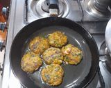 চিংড়ি মাছের বড়া (chingri macher bora recipe in Bengali) রেসিপির ধাপ 3 ছবি
