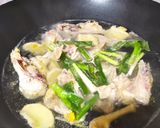 Foto langkah ke 1 dari resep Ayam Rebus ala Pak Cam Kee.