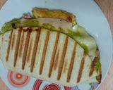 Foto del paso 7 de la receta Quesadilla de guacamole con tortilla! 😋😋😋😋