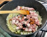 A picture of step 11 of Vegetable and Bacon Soup with Spices.