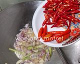 Foto langkah ke 3 dari resep Ikan Sarden Kaleng Pedas Manis.